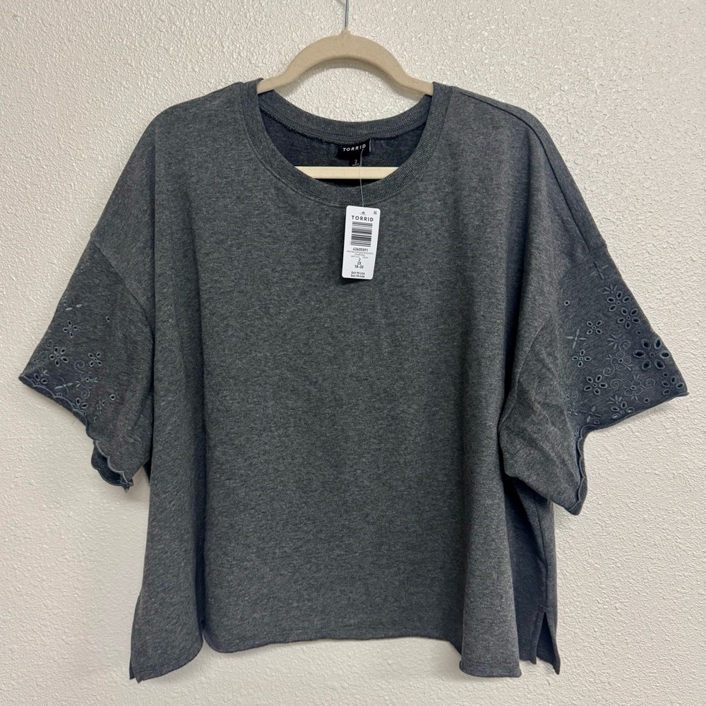 Torrid New‎ Size 2X Gray Oversized Boxy French Terry Knit Crop Crew Tee Casual
